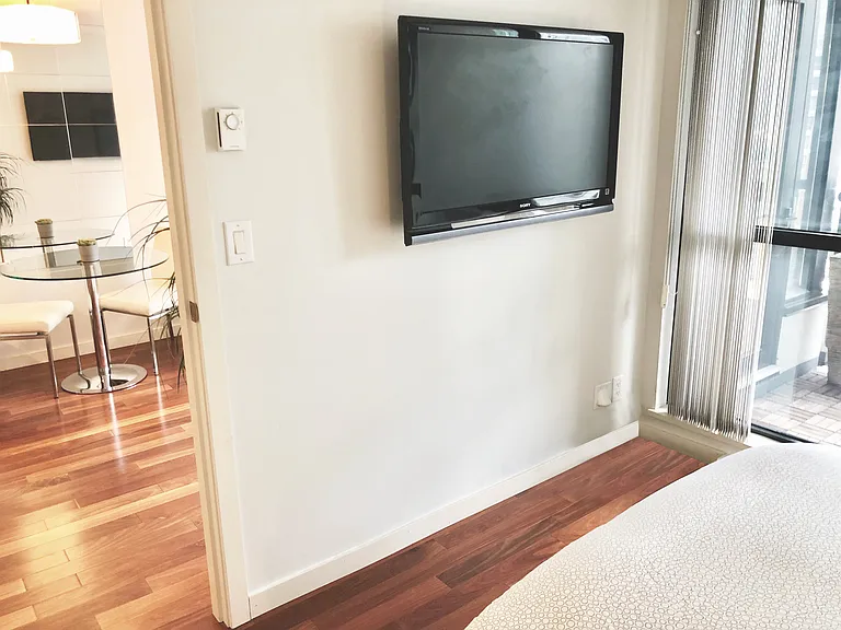 928 Homer St #1405 — Photo 7