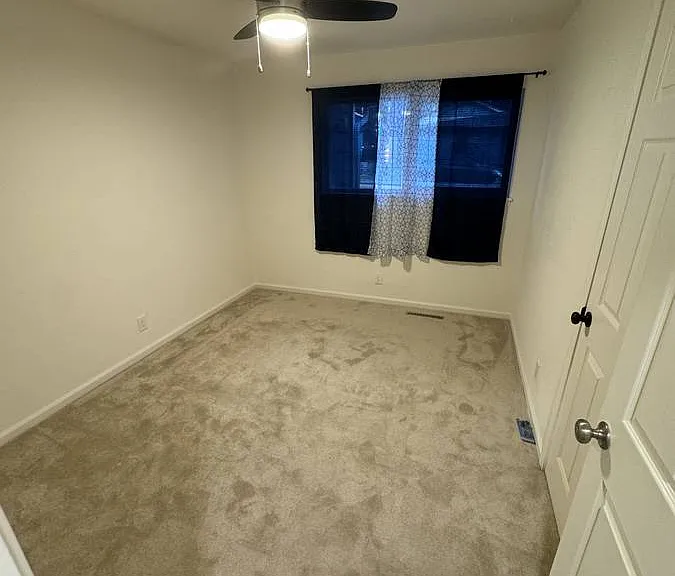 1677 Glenwood Way — Photo 12