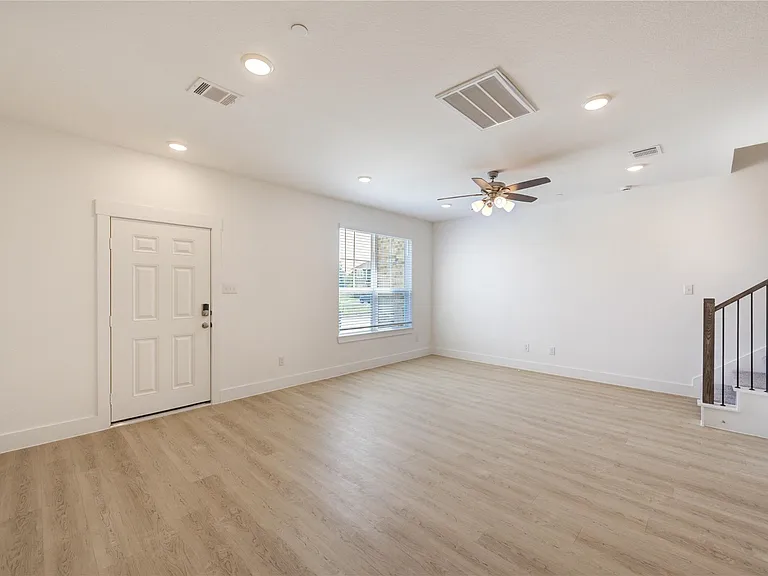 11910 De Carvalho Ln — Photo 4
