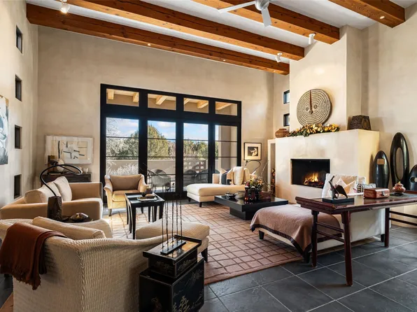 16 Plano Arbolito, Santa Fe, NM 87506