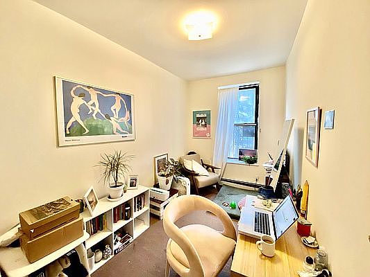 5th image of 150 W 9th St #1