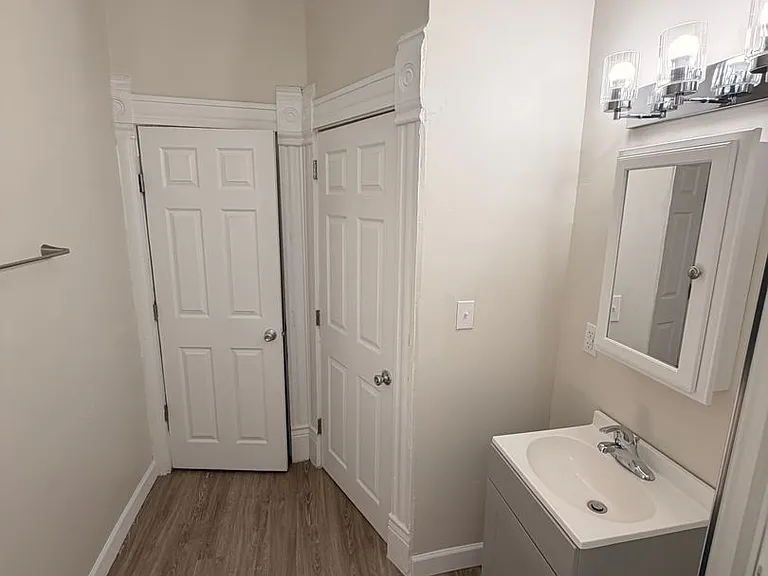 133-133.5 West Aly #10 — Photo 13