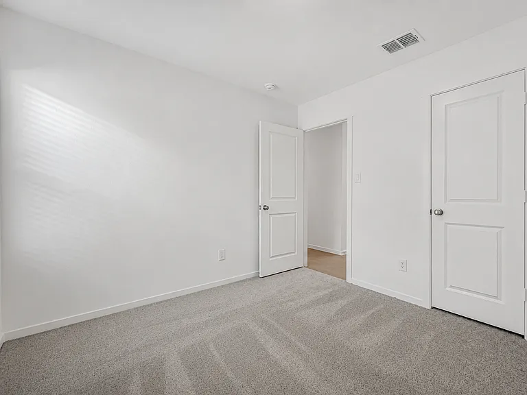 1829 Sanderling St — Photo 14
