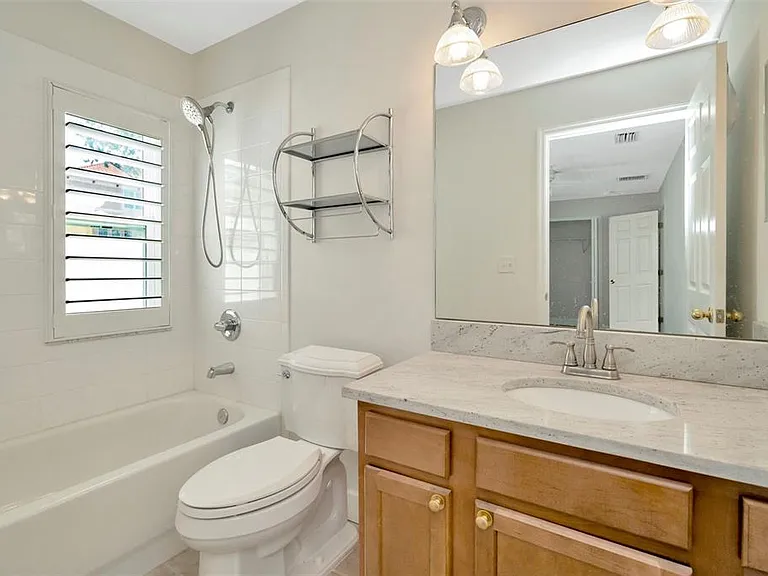 3213 Marcellus Cir — Photo 29