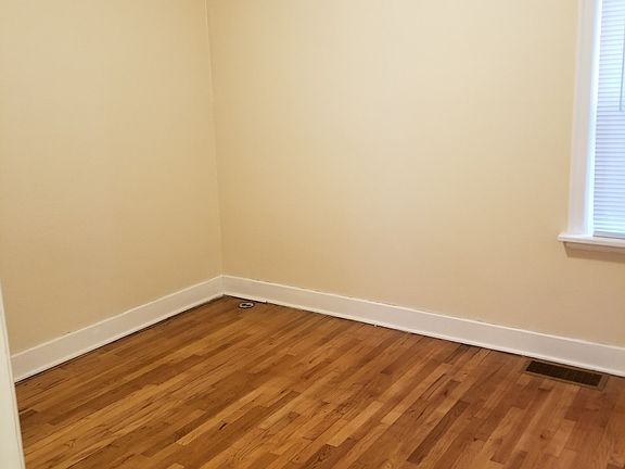 3rd image of 5025 E 29th Ave