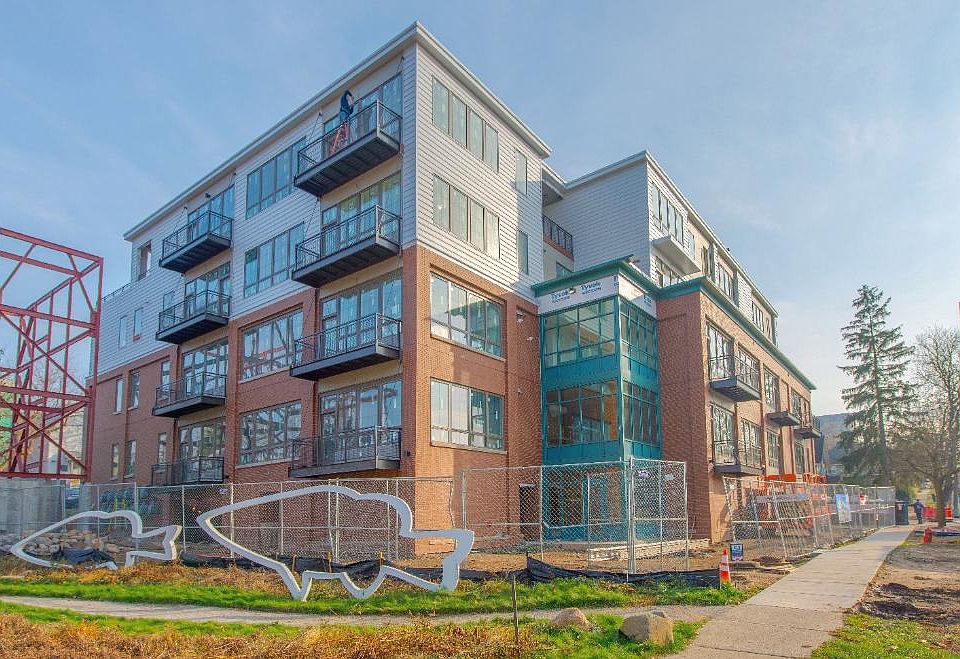 1st image of 410 N 1st St #205