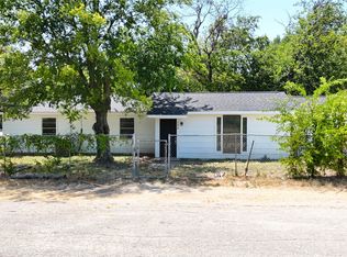 108 E Kirby St, Quinlan, TX 75474