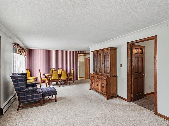 5th image of 5111 Weiss St