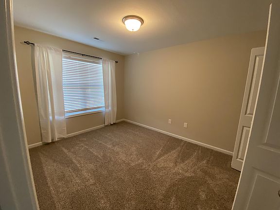 5th image of 1116 Cloud View Dr