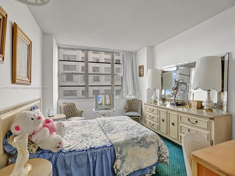 18051 Biscayne Blvd #304 — Photo 25