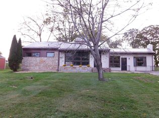 1516 Grove Dr, Pulaski, VA 24301