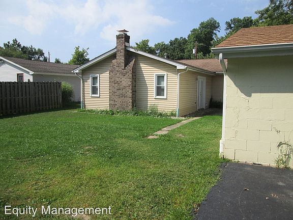 5th image of 2433 Bainbridge St