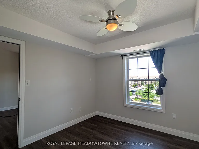 1350 Main St E #404 — Photo 15