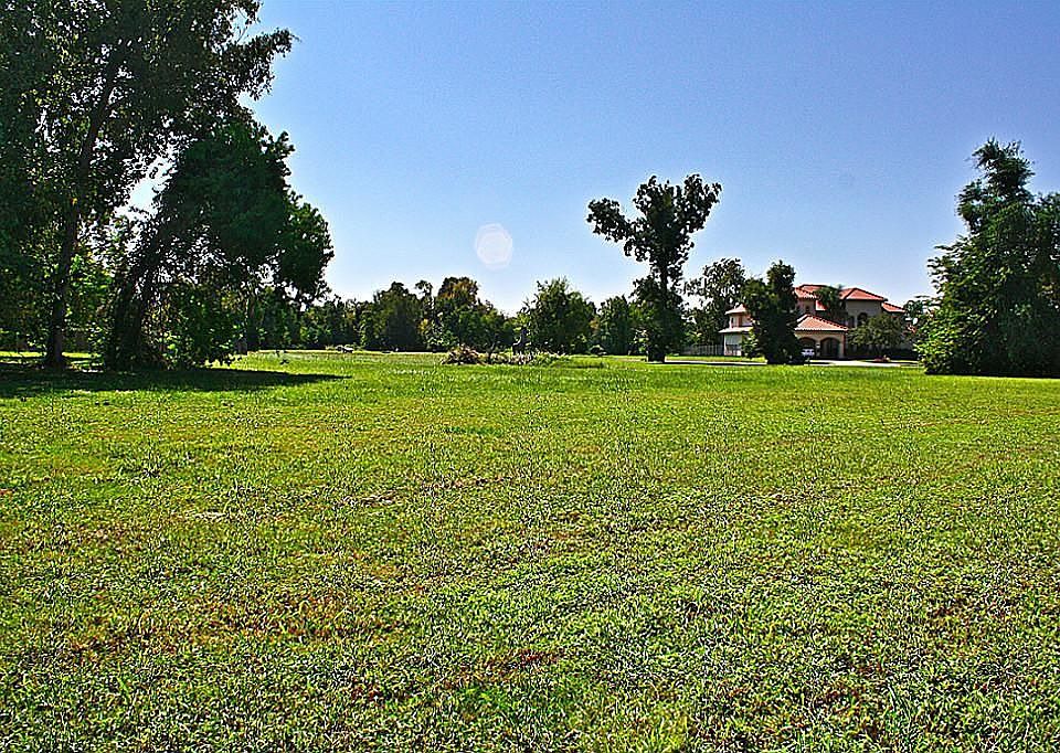 1st image of 93 Palm Blvd