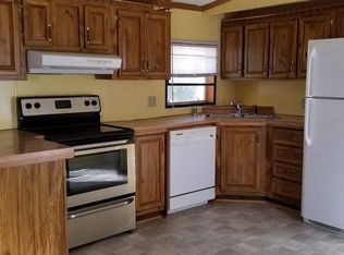 168 Pinewood Est, Chillicothe, IL 61523