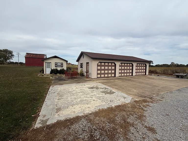 6078 State Highway 129 — Photo 14