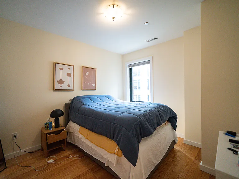Diamond Fenway — Photo 50