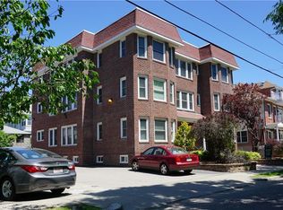 132 Elton St, Providence, RI 02906
