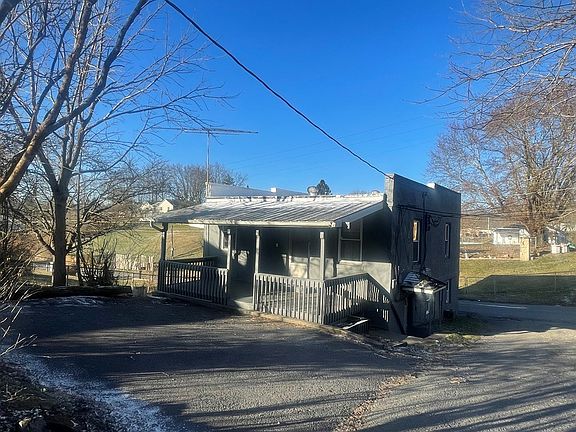 2nd image of 153 Mellon St