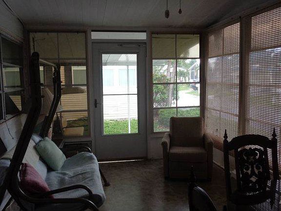 4th image of 6305 NW 29th Pl