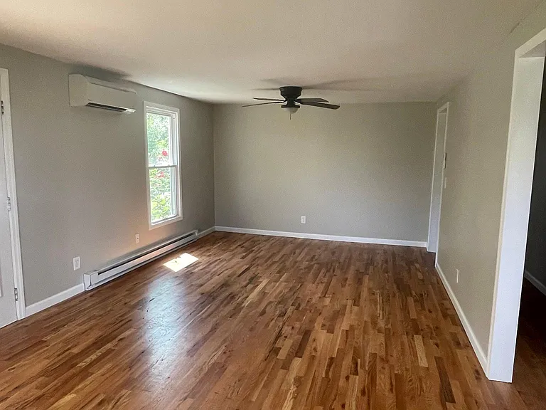 6453 McGlothlin Ln — Photo 9