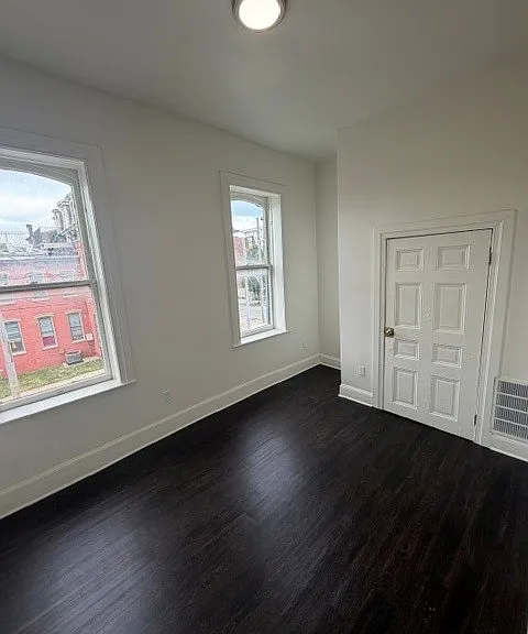 200-202 S Duke St #4 — Photo 4
