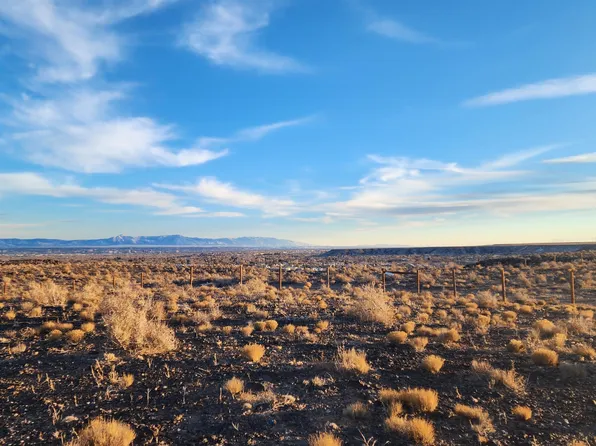 20 Don Julio Rd, Corrales, NM 87048