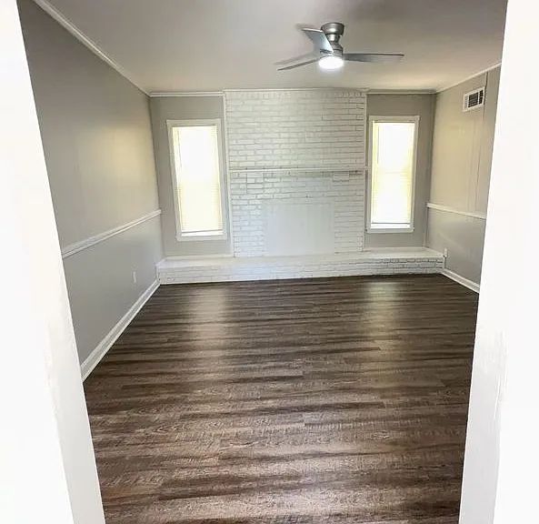1732 Colebrook Ave — Photo 2