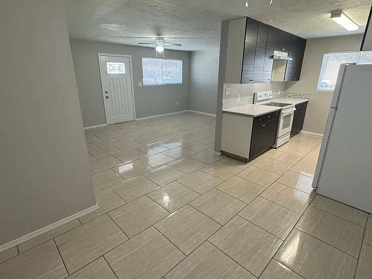 625 E Marilyn Ave #1 — Photo 7