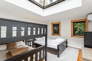 Rented by Bond New York