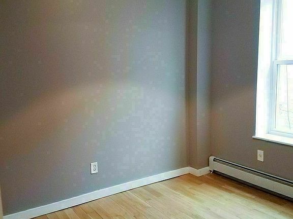 4th image of 1601 Park Pl #B2