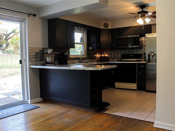 3rd image of 49 Northmont St