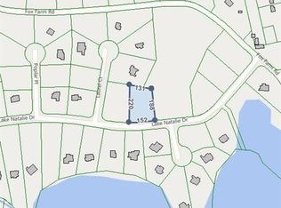 31 Lake Natalie Dr, Clifton, PA 18424