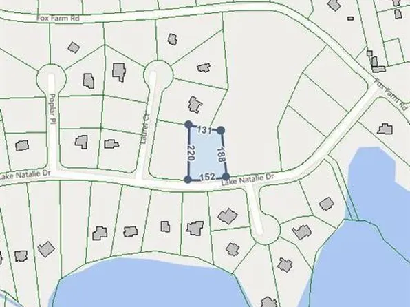 31 Lake Natalie Dr, Clifton, PA 18424