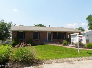 857 N Shore Dr, Glen Burnie, MD 21060