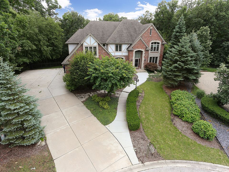 1st image of 16143 Creekwood Ct