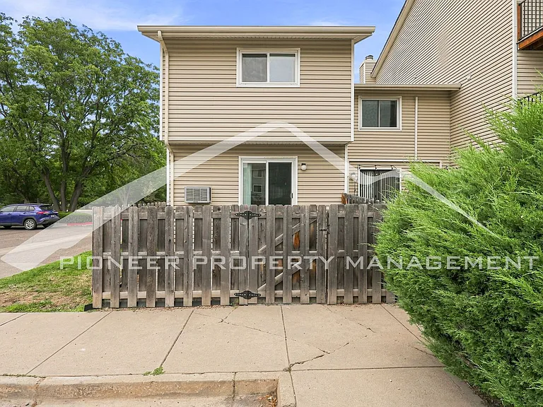 7885 Barbara Ann Dr #A — Photo 23