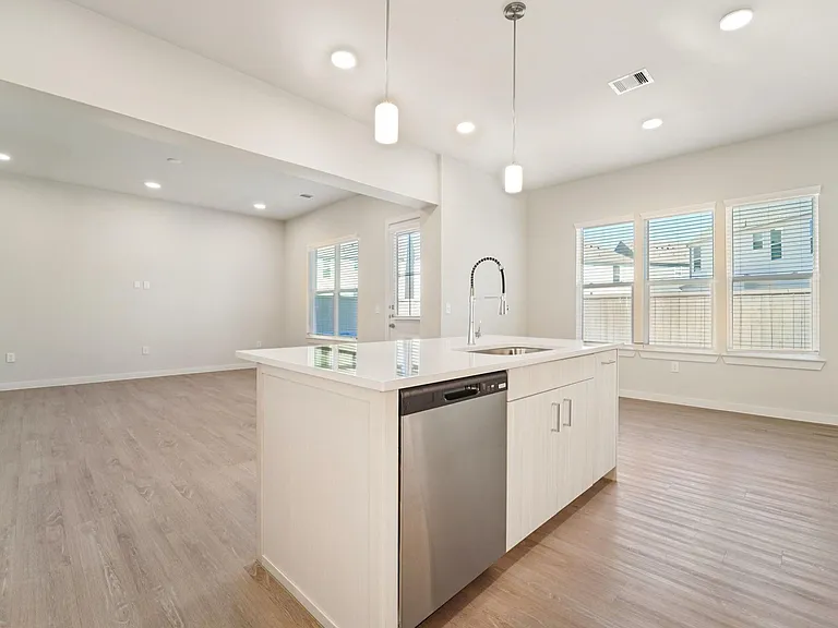 7415 Leighton Meadow Ln — Photo 18