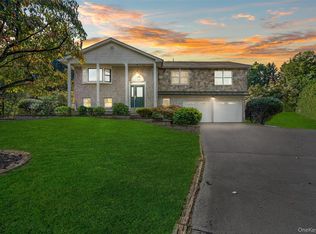 6 Bradner Drive, Warwick, NY 10990