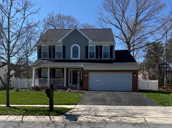 8196 Bell Tower Xing, Pasadena, MD 21122