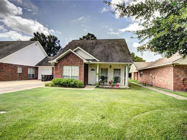 101 Aloys Cir, Natchitoches, LA 71457