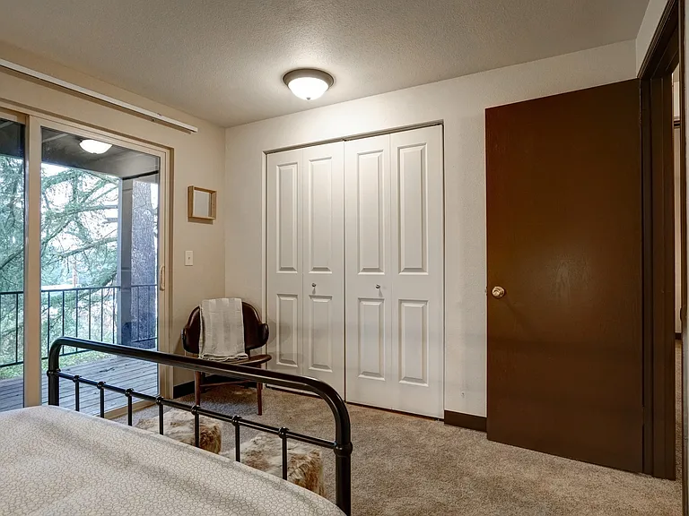 Upland Terrace — Photo 14