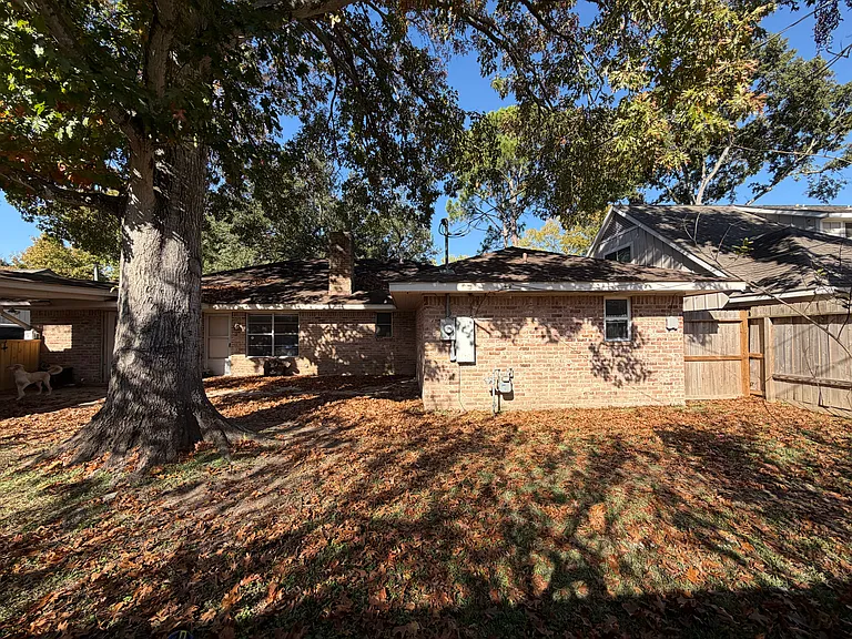 8211 Braes Meadow Dr — Photo 6