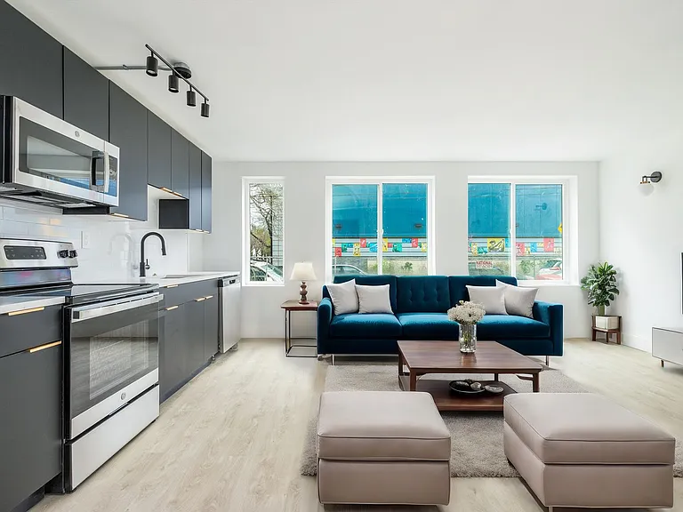 Artist's View 734 S 17th St — Photo 30