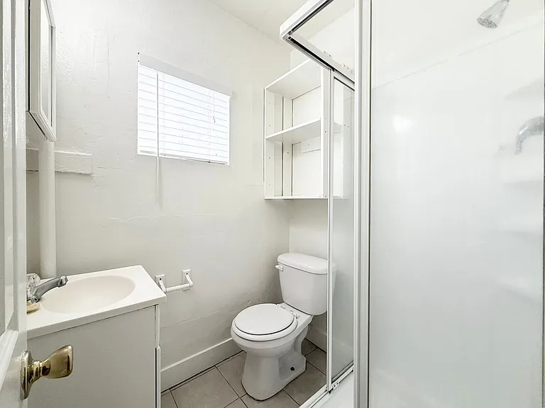 400 Civic Center Dr #E — Photo 9