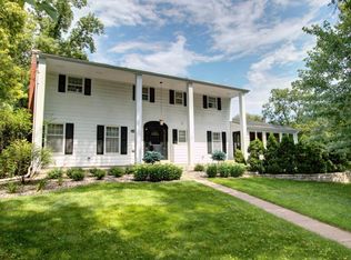 99 Forestdale Rd, Minneapolis, MN 55410