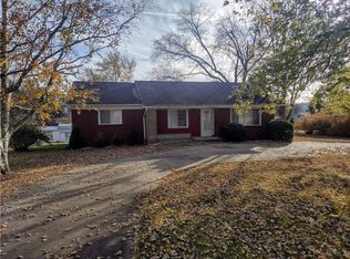 200 Lincoln Ave, Apollo, PA 15613