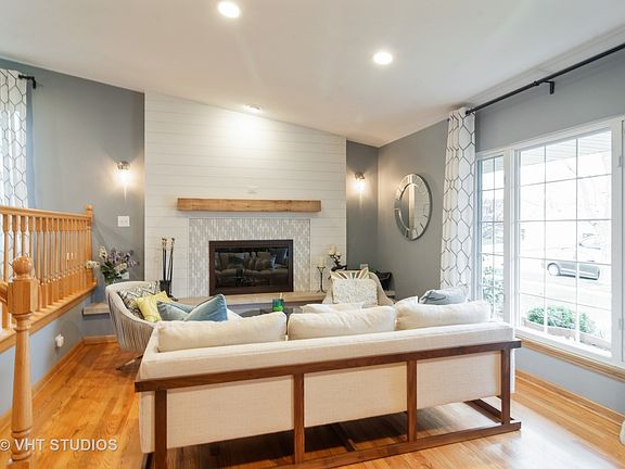 3rd image of 1111 S Sprucewood Dr