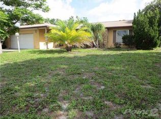811 Southern Pine Ln, Sarasota, FL 34243