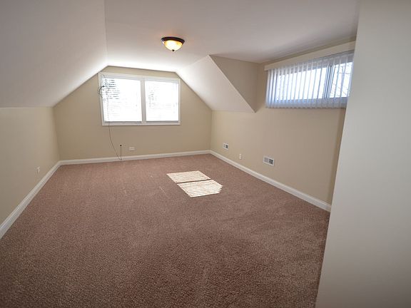 5th image of 4168 W 107th St